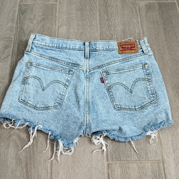 Levi’s Distressed Light Blue Denim Shorts - Picture 2 of 3
